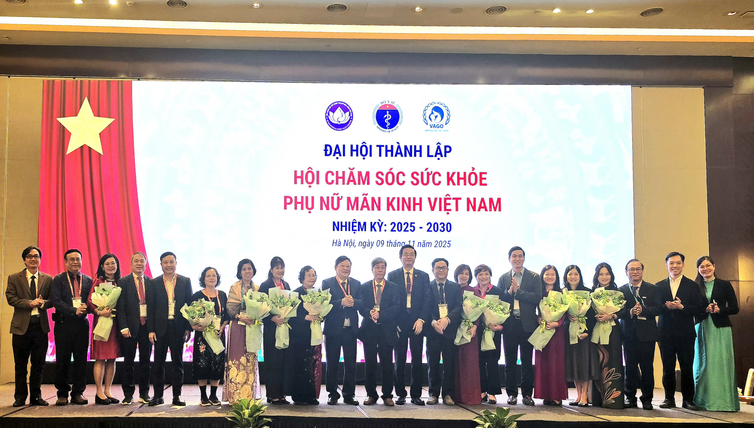 CHÚC MỪNG ĐẠI HỘI THÀNH LẬP HỘI CHĂM SÓC SỨC KHỎE PHỤ NỮ MÃN KINH VIỆT...